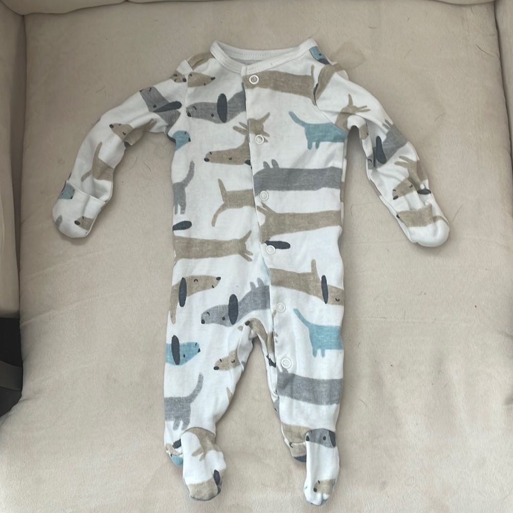 Carter’s white dog footie outfit NB